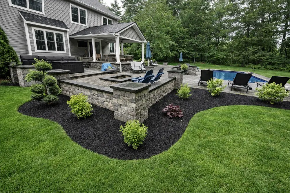 Clean, crisp mulch bed